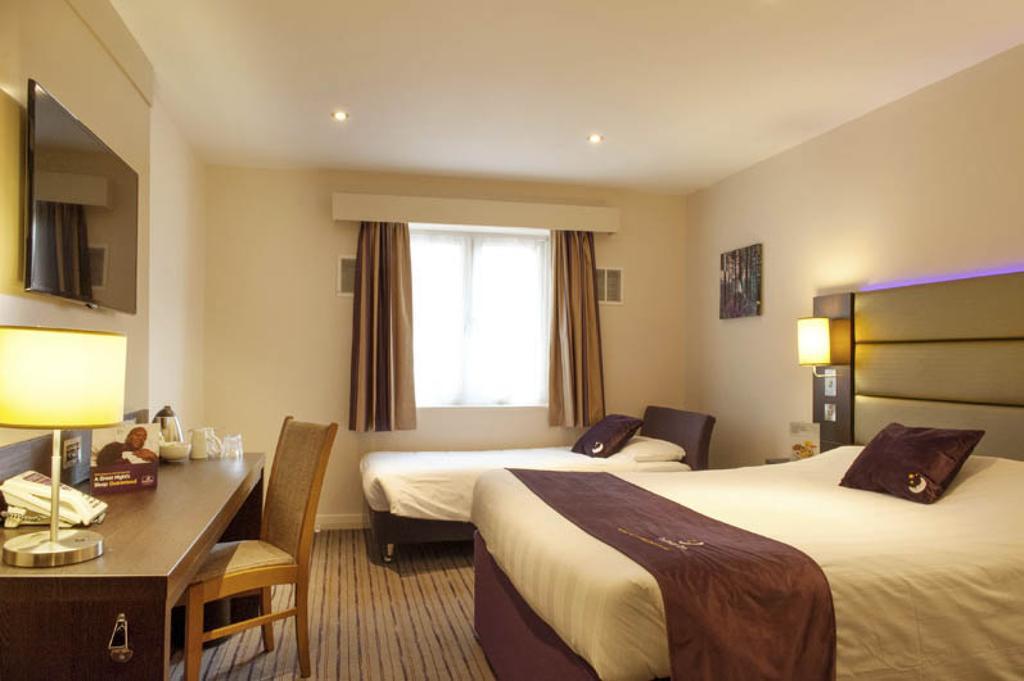 Premier Inn Aldershot Kültér fotó