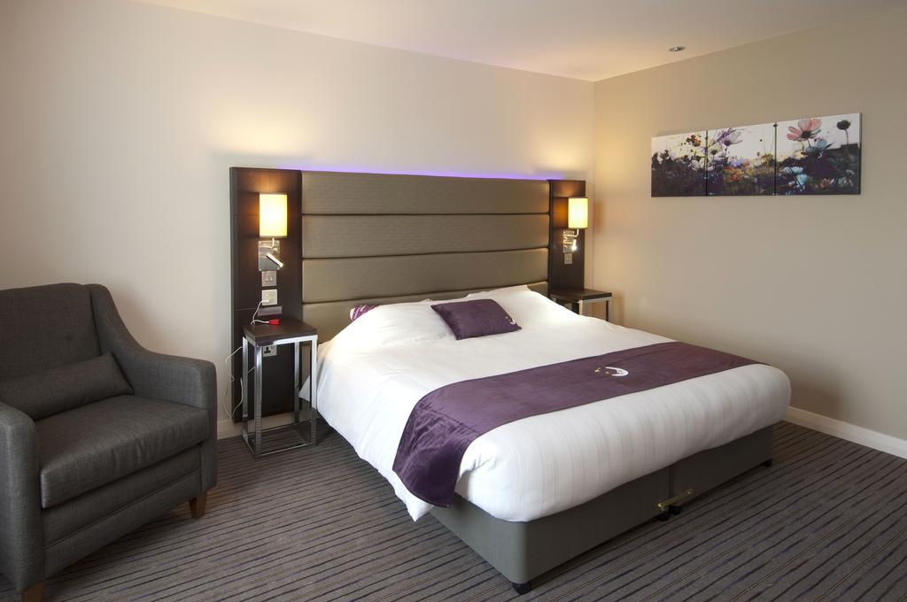 Premier Inn Aldershot Kültér fotó