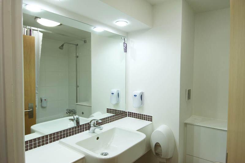 Premier Inn Aldershot Kültér fotó