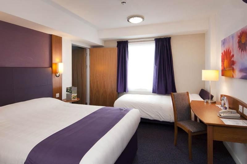 Premier Inn Aldershot Kültér fotó