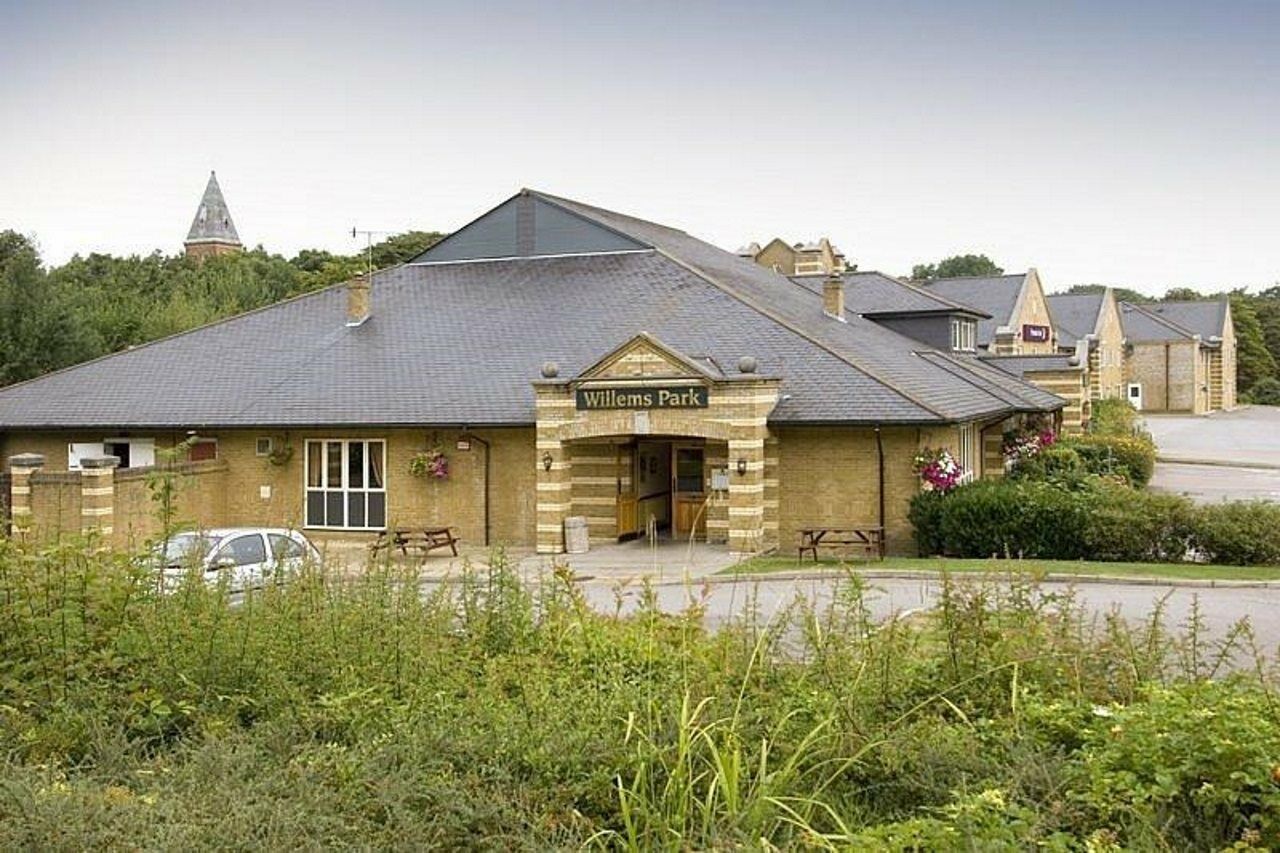 Premier Inn Aldershot Kültér fotó